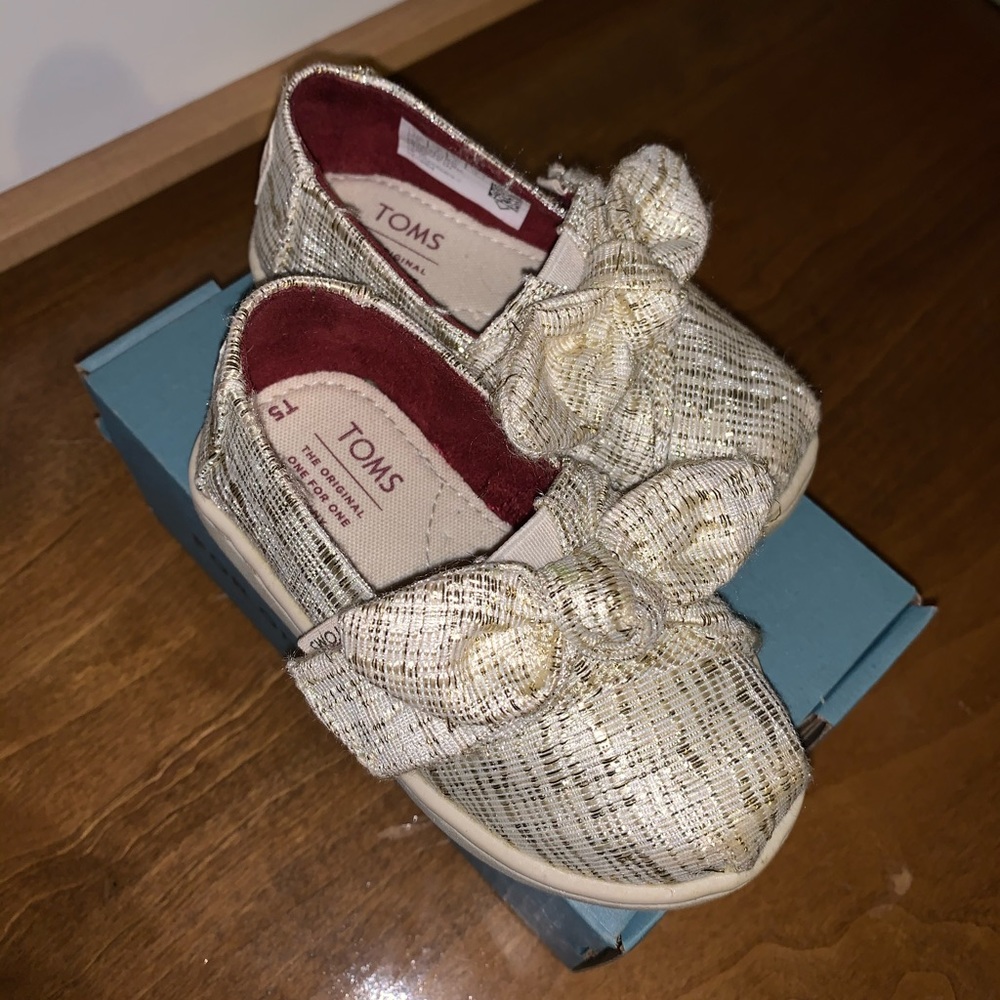 Sparkly Gold Tiny Toms